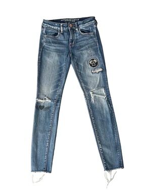 American Eagle Outfitters Super Stretch Distressed Patch Skinny Jeans Women’s